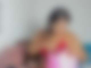 Live cam show with Maya-Graham - Ebony Teen (18+) on xfollow cams | colombia