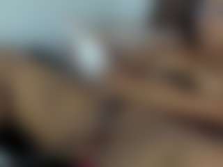 Live cam show with Maya-Graham - Ebony on xDating | colombia
