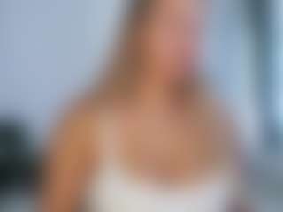MilkyBunny's Live Sex Cam Show