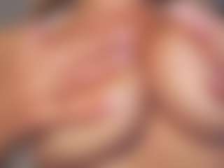 MilkyBunny's Live Sex Cam Show