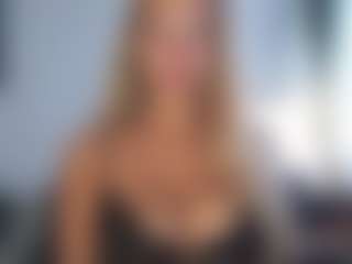 MilkyBunny's Live Sex Cam Show