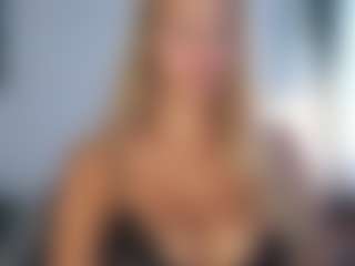 Live cam show with MilkyBunny - Foot Fetish Blonde Hair on Dare Cams