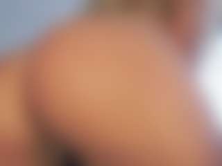 MilkyBunny's Live Sex Cam Show
