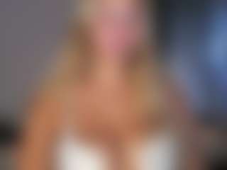 MilkyBunny's Live Sex Cam Show