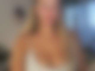 MilkyBunny's Live Sex Cam Show