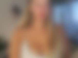 MilkyBunny's Live Sex Cam Show
