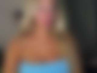 MilkyBunny's Live Sex Cam Show