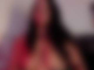 Live cam show with Reina - Amateur on Fit Hotties