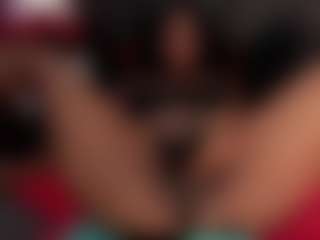 Live cam show with Reina - Ebony on CamwithHer | colombia