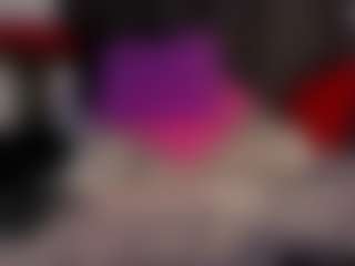 Live cam show with Reina - Black Amateur on infinitiblacc.com