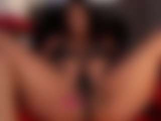 Live cam show with Reina - Bedroom Ebony on xblisslive.com