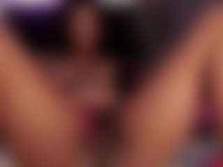 Live cam show with Reina - Ebony on live18s.com | colombia
