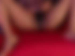 Live cam show with Reina - Ebony Amateur on Gym Cam Girls