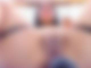 Live cam show with RileySweet - Double Penetration on Hubzter Live