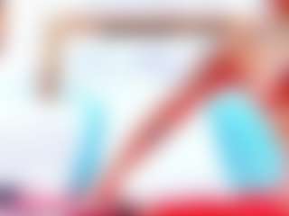 Live cam show with RileySweet - Living Room on Camsoda