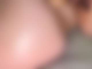 youngbrunette's Live Sex Cam Show