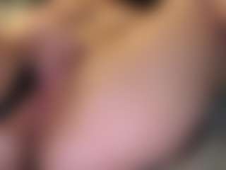 youngbrunette's Live Sex Cam Show