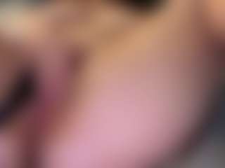 youngbrunette's Live Sex Cam Show