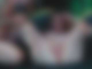 Live cam show with JadeandDamon - Middle Aged on StripNow