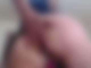 Milfcamila's Live Sex Cam Show