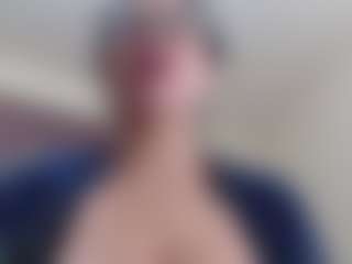 Milfcamila's Live Sex Cam Show