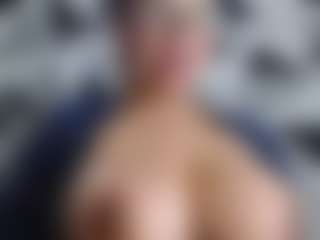Milfcamila's Live Sex Cam Show