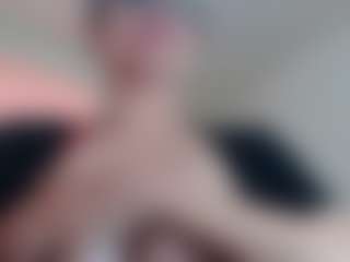 Milfcamila's Live Sex Cam Show