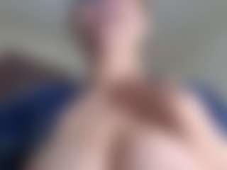 Live cam show with Milfcamila - Dildo Mature on Mixed Magazine Live