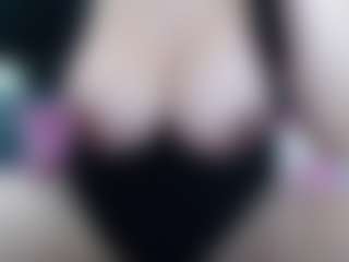 Milfcamila's Live Sex Cam Show