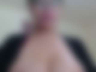Milfcamila's Live Sex Cam Show