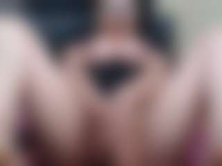 Live cam show with Milfcamila - Interactivetoy Mature on livesuperchat.net