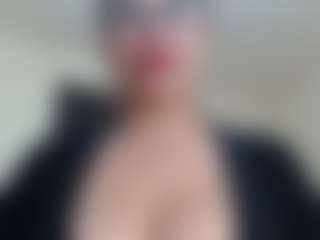 Milfcamila's Live Sex Cam Show