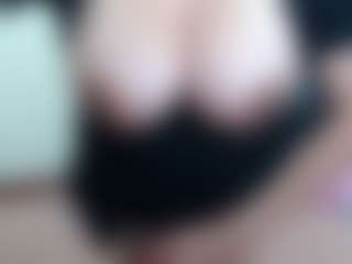 Milfcamila's Live Sex Cam Show