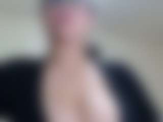 Live cam show with Milfcamila - Brown Eyes MILF on luckytryst.com