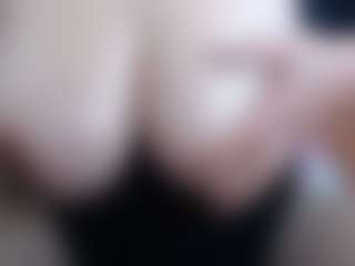 Milfcamila's Live Sex Cam Show