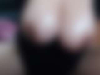 Milfcamila's Live Sex Cam Show
