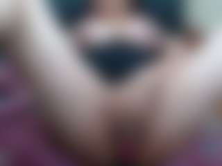 Milfcamila's Live Sex Cam Show
