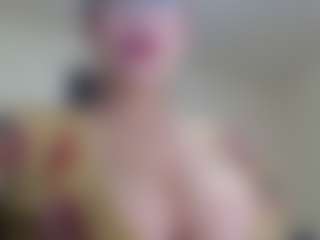 Live cam show with Milfcamila - Mature MILF on CamSodaAdn