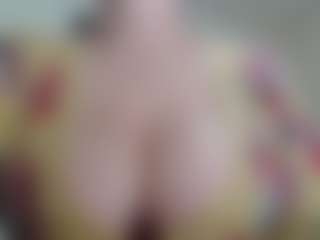 Live cam show with Milfcamila - Middle Aged on SquirtSoMuch