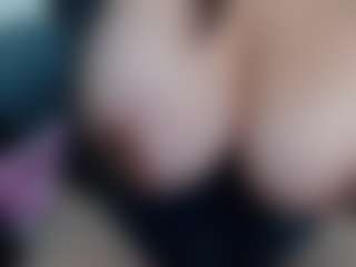 Milfcamila's Live Sex Cam Show