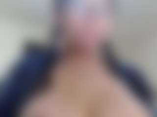 Live cam show with Milfcamila - BBW Mature on Camsoda