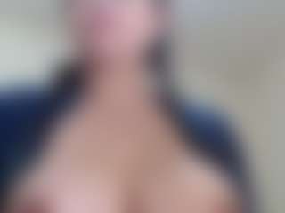 Milfcamila's Live Sex Cam Show