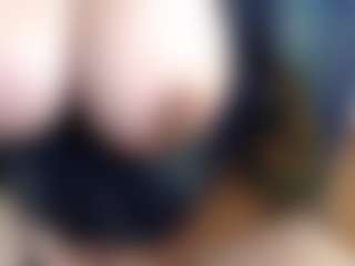 Milfcamila's Live Sex Cam Show
