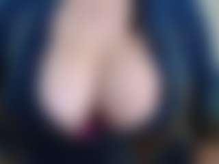 Live cam show with Milfcamila - Big Ass MILF on Camsoda
