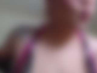 Milfcamila's Live Sex Cam Show