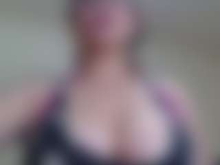 Live cam show with Milfcamila - BBW White on Camsoda | colombia