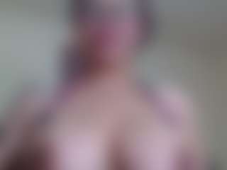 Milfcamila's Live Sex Cam Show