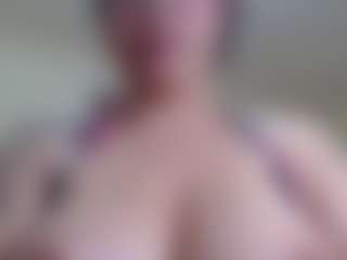 Milfcamila's Live Sex Cam Show