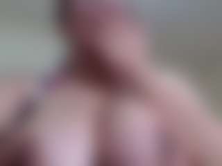 Milfcamila's Live Sex Cam Show