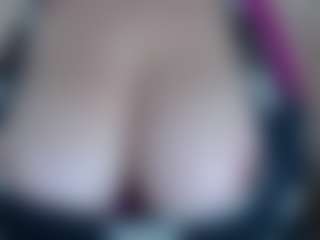Milfcamila's Live Sex Cam Show